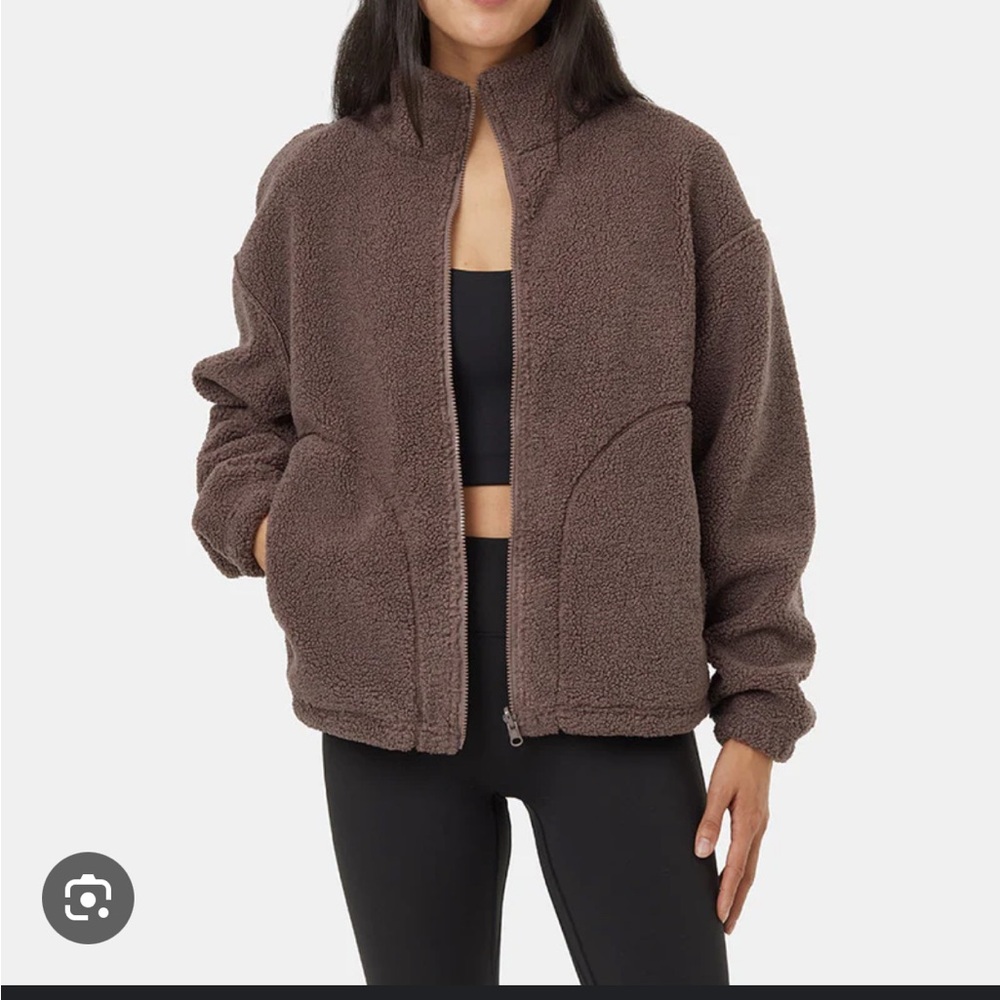LOOKING FOR Tentree Women's Brown Boucle Jacket